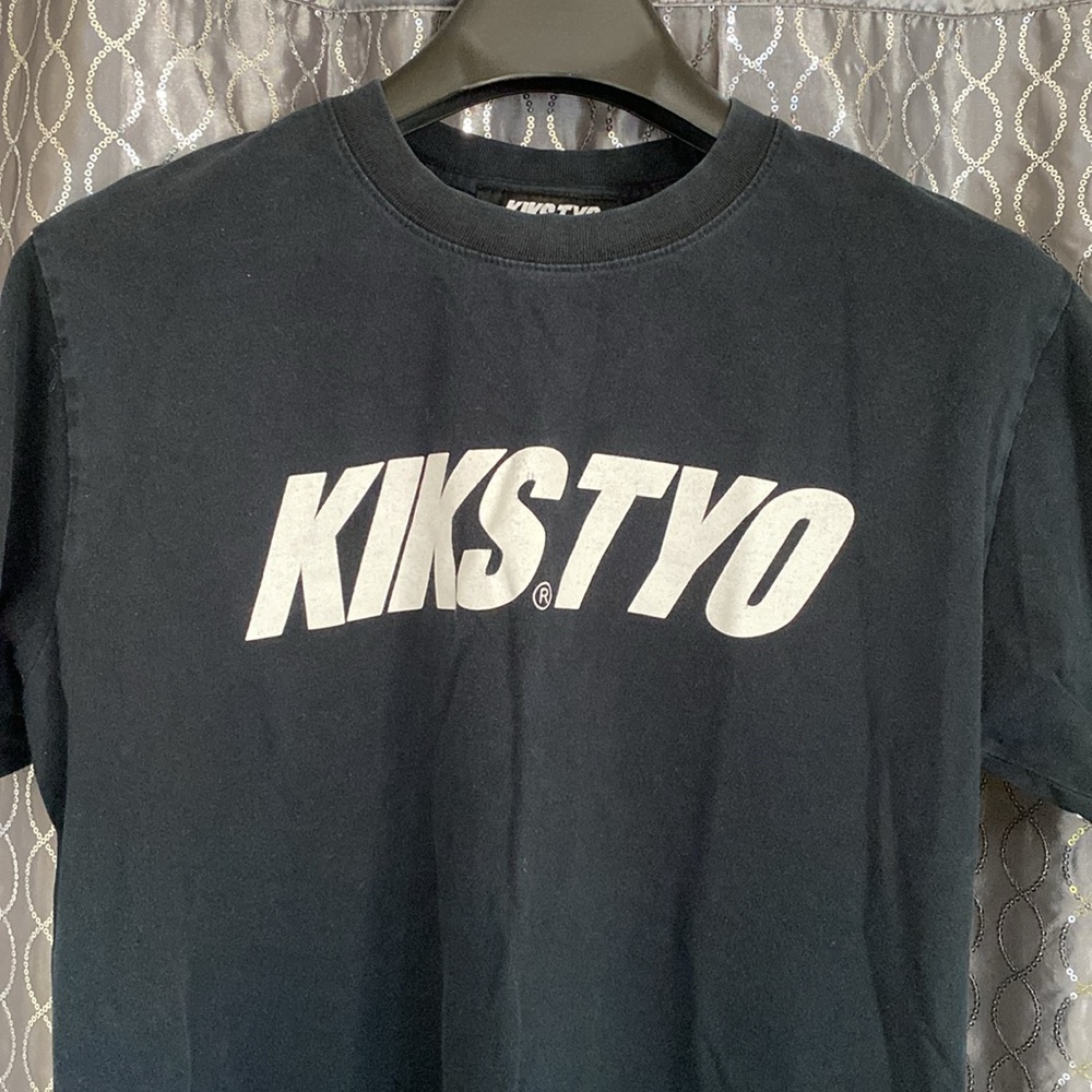 3 for $12 KIKS TYO 100% Cotton Short Sleeve Logo Tee in Black w/White Logo Sz S - Picture 6 of 9